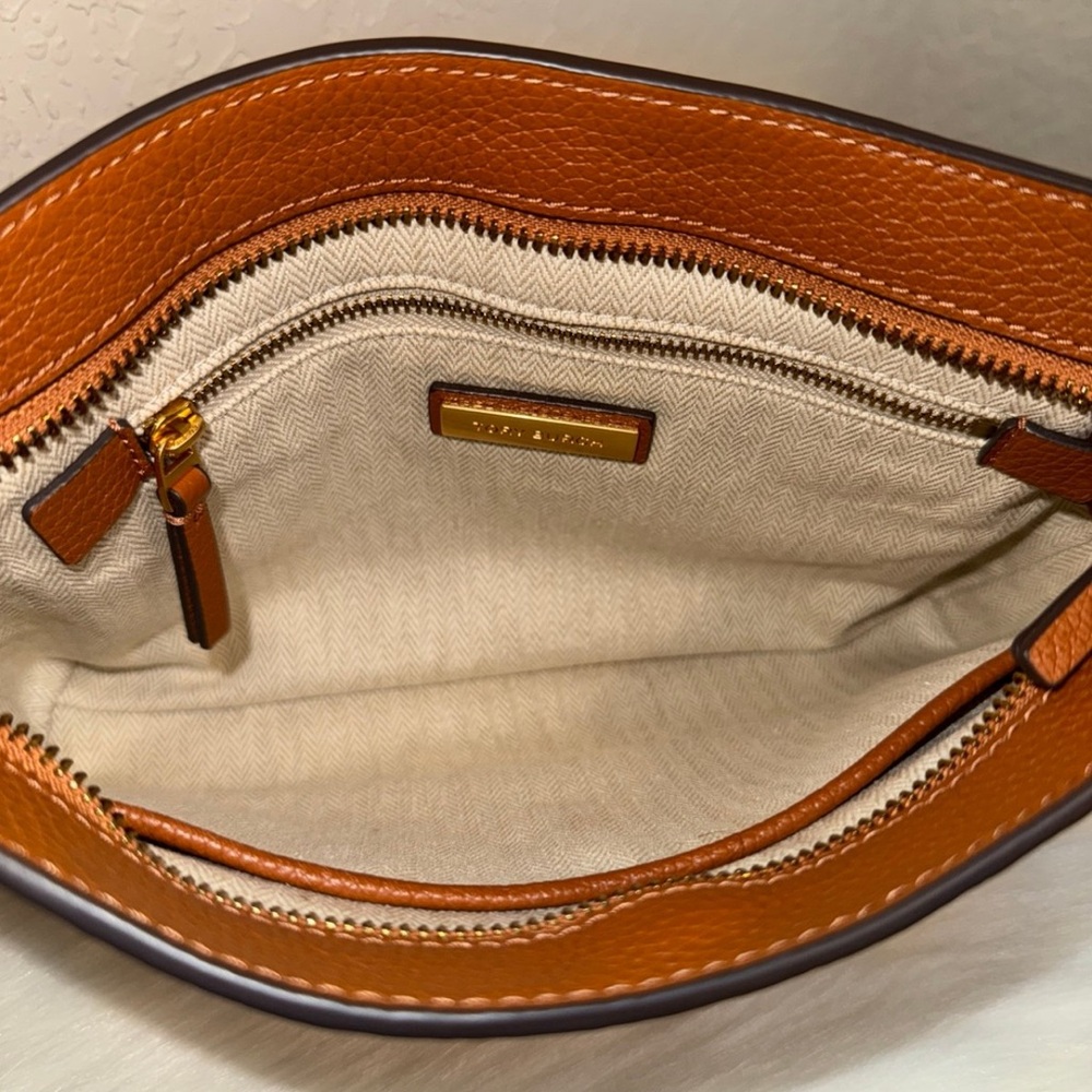 Tory Burch Tan Leather Crossbody Bag with Adjustable Strap - Picture 8 of 12
